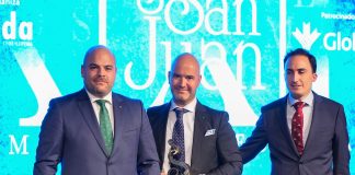 Eurocaja Rural entrega el ‘Premio Joven Empresario’ en los ‘XXII Premios Empresariales San Juan’ de FEDA Premios FEDA