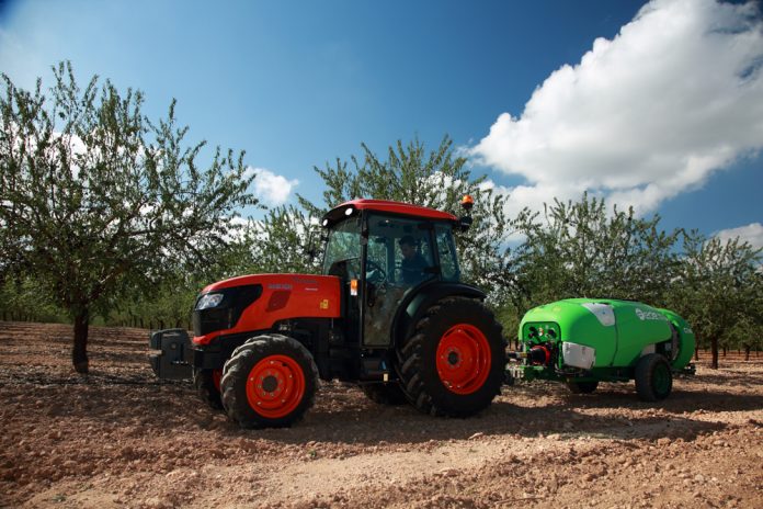 pulverizadores-fede-kubota-tractor tractor Kubota