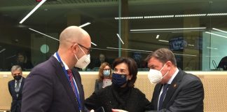 El ministro de Agricultura traslada a Europa su preocupación por la situación “tan difícil” por la que atraviesan determinados sectores agrarios en España