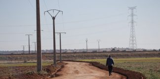 El Gobierno de Castilla-La Mancha avanza en el deslinde de las vías pecuarias postes luz camino