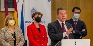 García-Page se compromete a que la Tubería Manchega esté funcionando en primavera