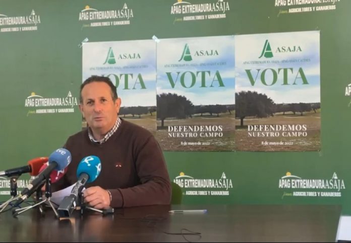 asaja-denuncia-que-chg-tiene-miles-de-expedientes-sin-resolver-sobre-pozos-de-sondeo-lo-que-est-generando-sanciones-de-la-junta-ficha