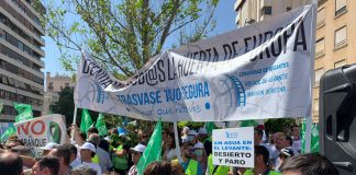 Clamor de los regantes por el Tajo-Segura con una tractorada en Alicante