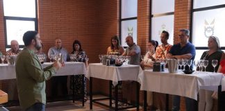 “Tenemos que aprender a valorar el vino que se hace en Manzanares”