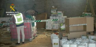 La Guardia Civil interviene 23 toneladas de productos fitosanitarios perjudiciales para el medio ambiente y la salud pública