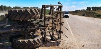 Fallece el conductor de un tractor tras volcar en una pista accidentes de tractores