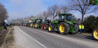 Los agricultores convocan nuevas protestas, y no solo por el precio del gasóleo tractorada