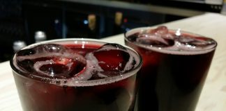 ¿Dónde nació el «kalimotxo», que hoy cumple medio siglo? kalimotxo