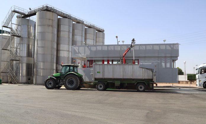 bodega tractor vendimia