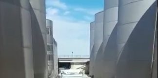 Vídeo. Enorme reventón en una bodega de Daimiel (Ciudad Real)