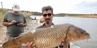 Más de veinte personas participan en el IV Concurso de Pesca de FERCATUR