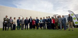 John Deere inaugura en España su primer centro de innovación europeo para cultivos de alto valor