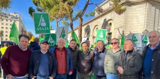 ASAJA reclama a las puertas del MITECO reconocimiento y respeto para el sector agroganadero