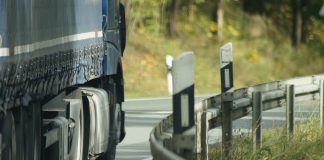 Transportistas abren conversaciones para unirse a las protestas del campo en España Transporte por carretera