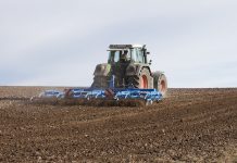 Los módulos de Hacienda para agricultores y ganaderos mantendrán el límite de los 250.000 euros tractor
