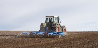 Los módulos de Hacienda para agricultores y ganaderos mantendrán el límite de los 250.000 euros tractor