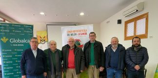 Antonio Atienza, presidente de la Lonja Agropecuaria Hortofrutícola de Castilla-La Mancha y José Ángel Serrano, de la Interprofesional de Melón y Sandía Lonja de Melón y Sandía