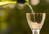 El consumo de vino en España roza su mínimo histórico vino blanco