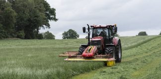 El uso de gasóleo agrícola (B) cae el 23 por ciento en una importante provincia agrícola tractor