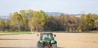 Hacienda valora eliminar el actual régimen de módulos de estimación objetiva, aunque no para agricultores y ganaderos tractor