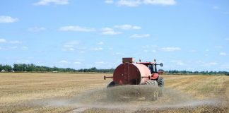 Urge al Ministerio de Hacienda a que publique la rebaja fiscal para el sector agrario fertilizantes