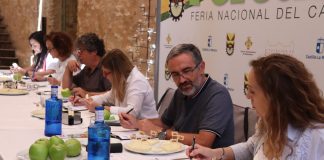 Elegidos los mejores quesos manchegos en el certamen más longevo de Europa Concurso regional calidad quesos manchegos