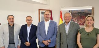 El consejero de Agricultura de Castilla-La Mancha continua las reuniones con el sector agroalimentario