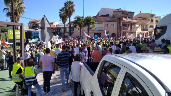 manifestación Villanueva de la Sierra