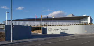 Impulsa una innovación en España que permite un ahorro significativo en el consumo de agua en viñedos John Deere
