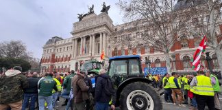 El Ministerio de Agricultura reconoce por primera vez la representatividad de Unión de Uniones de Agricultores y Ganaderos tractorada Madrid