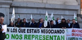 Unión de Uniones reivindica el derecho de los agricultores a elegir quien se sienta a negociar en su nombre Unión de Uniones