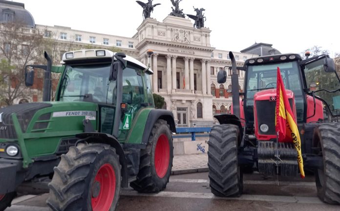 MINISTERIO TRACTOR