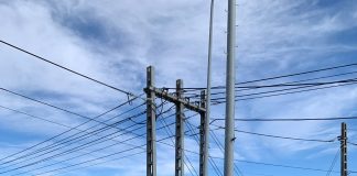 Agricultores tratan de cortar la vía del tren en Socuéllamos (Ciudad Real) ASAJA Socuéllamos