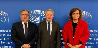 Europa valora que países miembros otorguen ayudas a agricultores de hasta el 10% de la financiación que reciben por la PAC Juan Ignacio Zoido