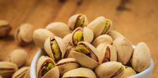 El pistacho abierto limpio de mayor calibre sube de precio pistachos