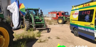 Herido tras caer desde un paramotor y precipitarse contra un tractor