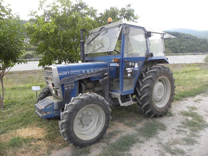 tractor antiguo