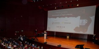 Sandra Golpe, Millán Salcedo, Pepe Rodríguez y Teresa Perales, Premios Solidarios DO La Mancha 2024 Premios Solidarios DO La Mancha 2024