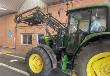 Solicita la modificación del actual manual de las ITV´s para la revisión de los vehículos agrícolas ITV a los tractores