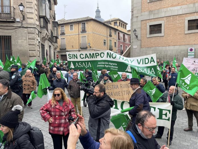 manifestación ASAJA organizaciones agrarias