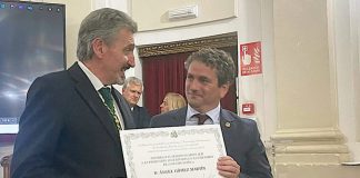 Veterinarios de Castilla-La Mancha premian a Ángel Gómez Martín por su trayectoria investigadora en el sector ovino y caprino Ángel Gómez Martín
