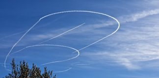 Imagen. Las extrañas estelas de aviones vuelven a La Mancha estelas