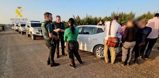 Dos detenidos por tener a cerca de 200 trabajadores temporeros afincados en condiciones precarias Guardia Civil