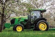 John Deere presenta la nueva serie de tractores 5EN: Potencia compacta para cultivos especiales John Deere