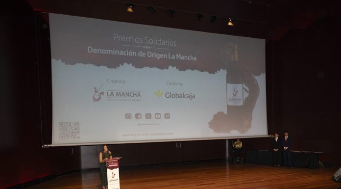 Ana Obregón, Ana Iris Simón y Álvaro Casares, Premios Solidarios 2025 de la DO La Mancha Premios Solidarios DO La Mancha