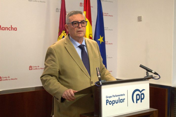 Lucas-Torres Lucas-Torres