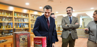 Una famosísima marca de aceite de oliva cumple 160 años