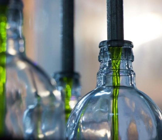 Mantenimiento en el precio en origen del aceite de oliva y descenso en las salidas aceite de oliva