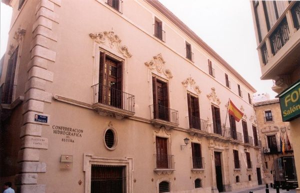 Las lluvias dan sus frutos: una Confederación propone eliminar las restricciones al regadío