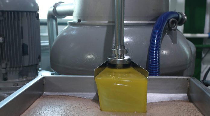 Denuncia “maniobras de los grandes operadores para tumbar la norma de comercialización del aceite” aceite